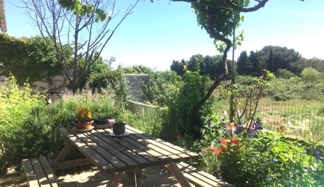 maison de vacances familiale avec vue du jardin magnifique sur soleil couchant