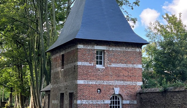 Maison Historique D'époque Henri IV Dans le Parc du Château