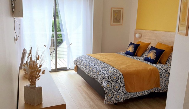 Maison Holen Guest Room - Melen Room with Sea View, Shared Terrace & Wi-Fi