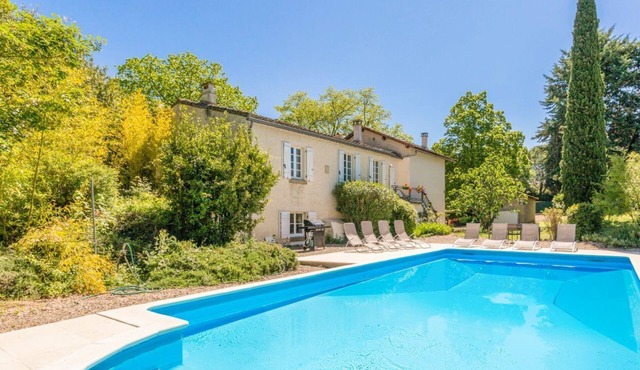 Maison Honey - Three Bedroom Villa, Sleeps 6