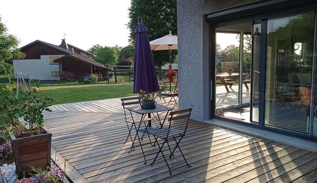 Maison Individuelle Avec Jardin au Calme Entre Lac et Montagnes