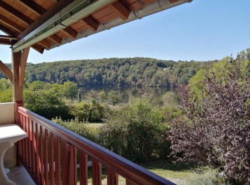 Maison idéale au bord du lac avec jardin clos et parking privé, animaux admis - FR-1-591-711