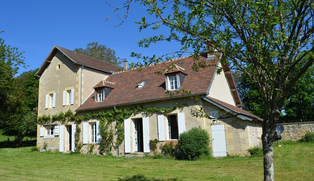 Maison Idéale Pour les Familles en Pleine Nature Dans la Bourgogne Nivernaise