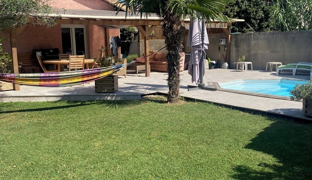 Maison Individuelle Centre D'un Village Calme