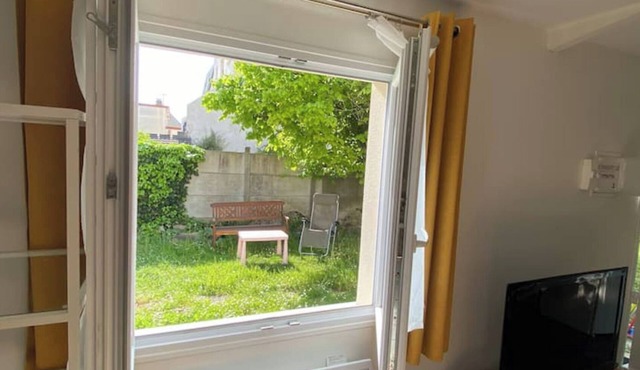 Maison Indépendante Avec Jardin. Proche de Paris