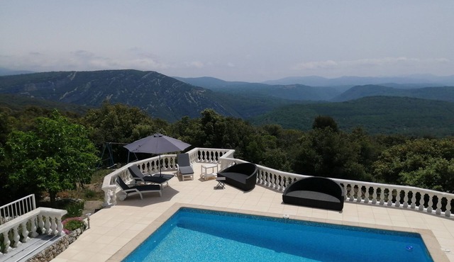 Maison Indépendante Avec Piscine ET VUE Panoramique Jusqu'à LA Méditerranée