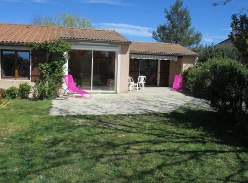 Maison Indépendante 3étoiles avec grand jardin