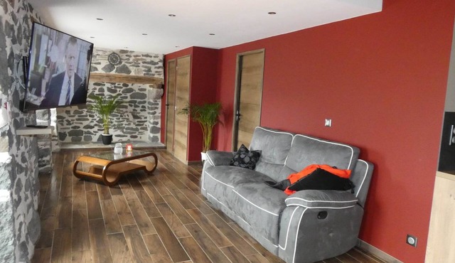 Maison Independante , a 7km du Centre Thermale de Chaudes Aigues