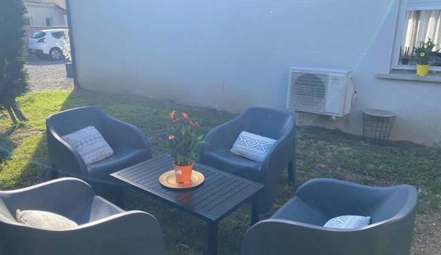 Maison Independante Avec Jardin et Accès Piscine