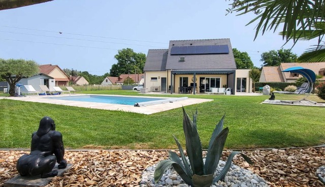 Maison Individuelle au Calme Avec Piscine à 15 Minutes du Centre Ville du Mans