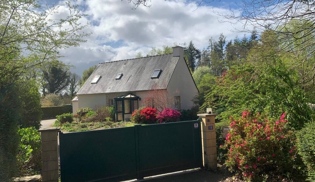 Maison Individuelle sur Terrain de 3000m2 à L'orée D'un Bois