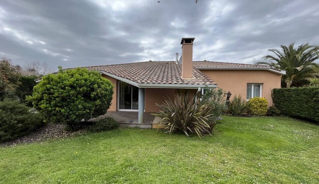 Maison Individuelle Située Dans un Quartier Résidentiel