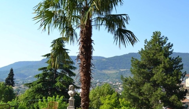 Maison Jaffran, Suite en Ville