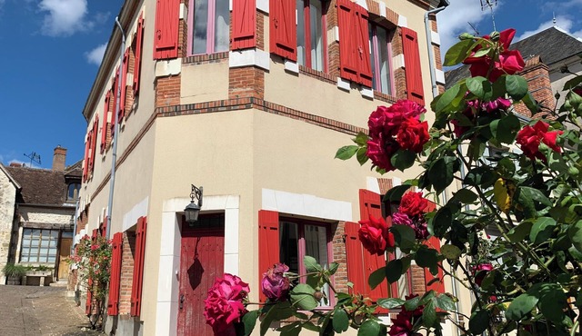 Maison Jeanne D'arc, au Cœur de la Cité Médiévale