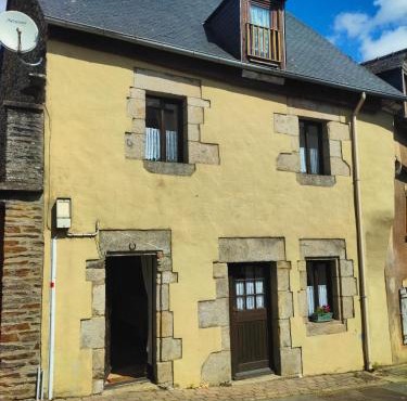 Maison Josselin proche château