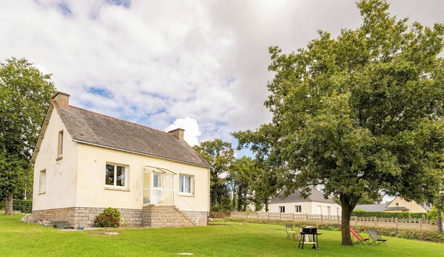 Maison Ker Morin with Large Garden and Wi-Fi