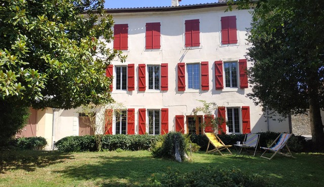 Maison L'Arénoulat in Aspet – charm, garden & comfort in the heart of Comminges, near town & nature