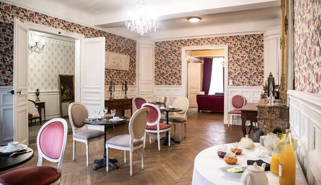 Maison La Louise - Bed and breakfast in a private mansion