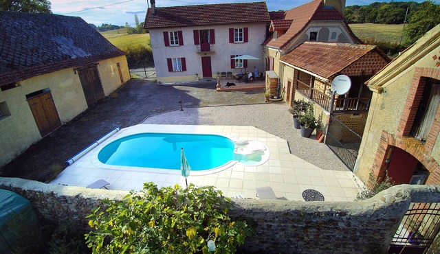Maison Lajus, a restored Farmhouse With Private Pool