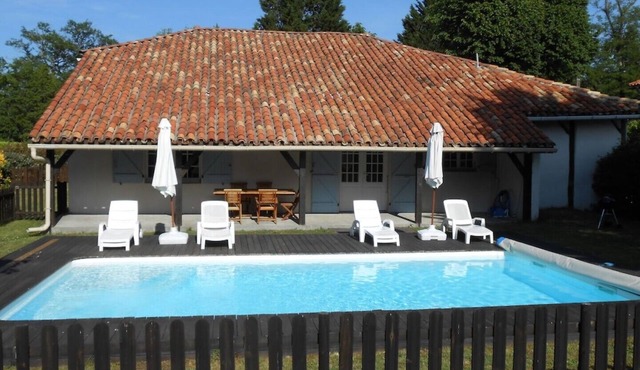 Maison Landaise Meublé de Tourisme* near the ocean