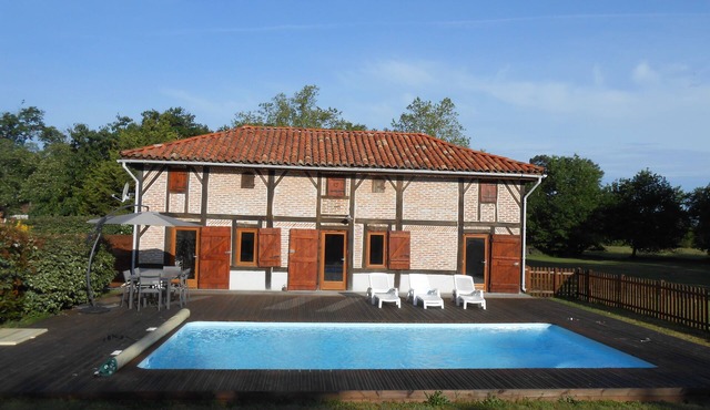 Maison Landaise Meublé de Tourisme*near the ocean