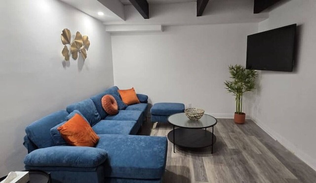 Maison Lavoie Modern 3 BR Townhouse