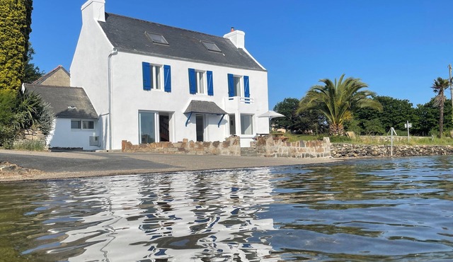 Maison les Pieds Dans L'eau