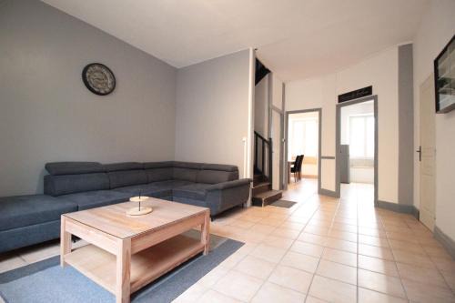 MAISON - Les rives reposantes - Au bord de la MEUSE - WIFI - 3 Chambres - DUN-SUR-MEUSE