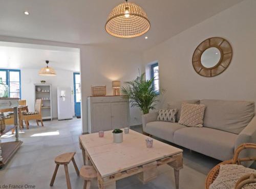 Maison lumineuse au cœur du Sap, jardin et jeux pour enfants - FR-1-497-146