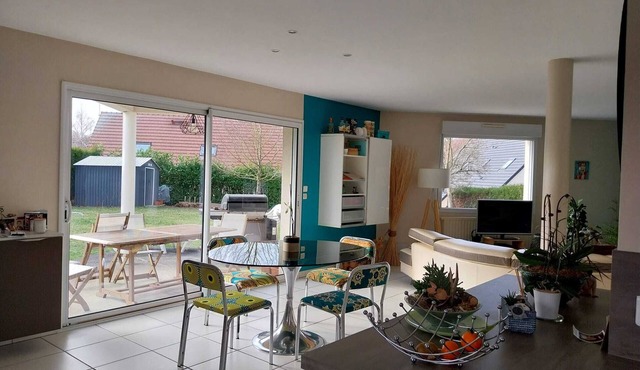 Maison Lumineuse Avec Jardin à 1h de Paris et Lille