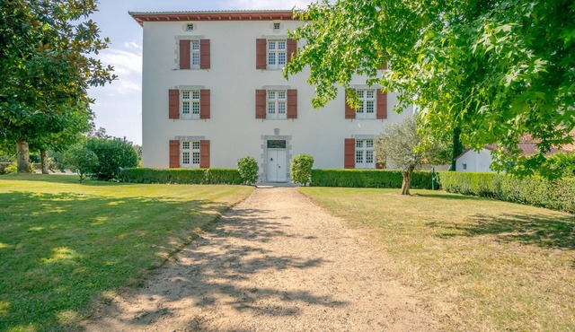 Maison Luroa, The Basque soul in the heart of the ocean and the mountains