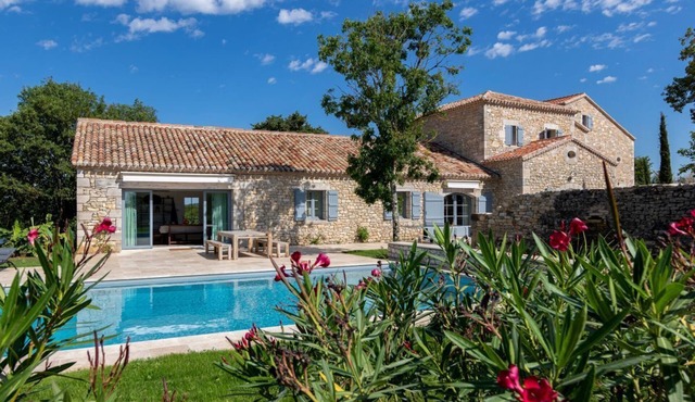 Maison Malbec - Six Bedroom Villa, Sleeps 12