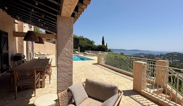 Maison Malou - Mediterranean Coastal Chic villa with 180° breathtaking seaviews