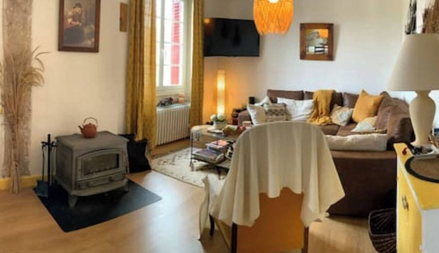 Maison MaxAnne, half village, half authentic countryside