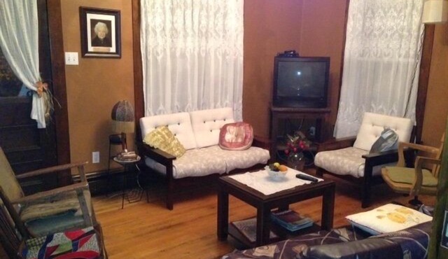 Maison McKenzie House