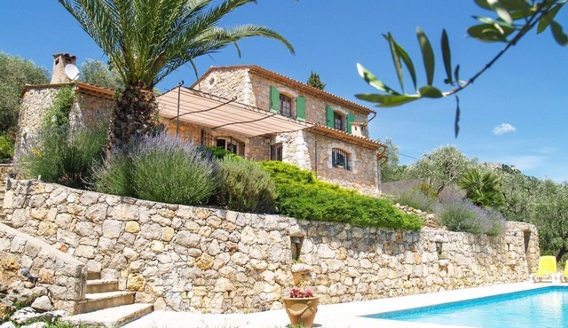 Maison Miel - Three Bedroom Villa, Sleeps 6