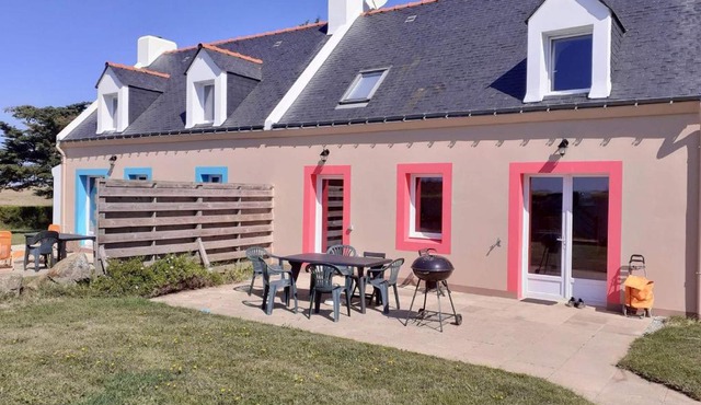 Maison mitoyenne 3 chambres avec jardin proche plage à Sauzon - FR-1-418-19