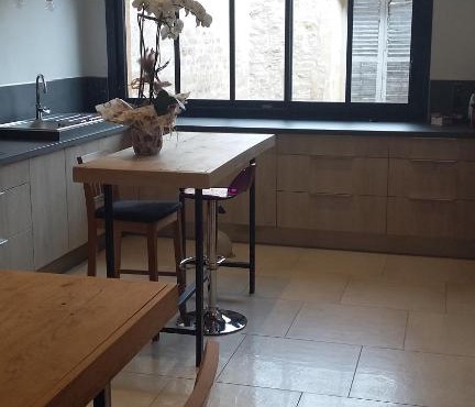 Maison moderne proche RN4