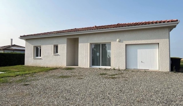 Maison Neuve à la Campagne