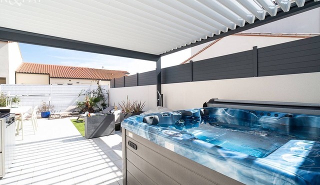 Maison Neuve Avec SPA Pergola Terrain DE Boules