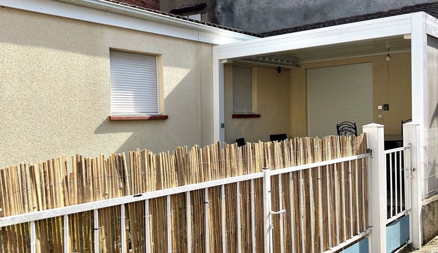 Maison neuve, décoration bohème avec pergola/jardin/Clim/Wifi/4 personnes