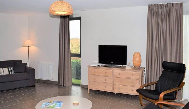 Maison neuve de plain-pied avec WIFI, terrasse et parking, à 2,5 km des plages à Trégastel - FR-1-368-70