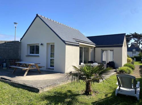 Maison neuve de plain-pied à 100m de la mer et 200m du Coz-Pors à TREGASTEL - Ref 71