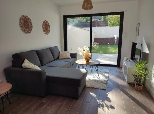 Maison neuve Rochemaure vacances familiales ou déplacements professionnels