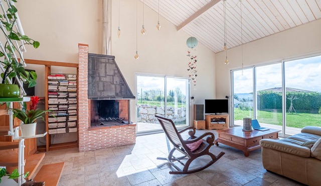 Maison Origami - Three Bedroom Villa, Sleeps 6