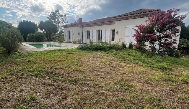 Maison Paisible à la Campagne