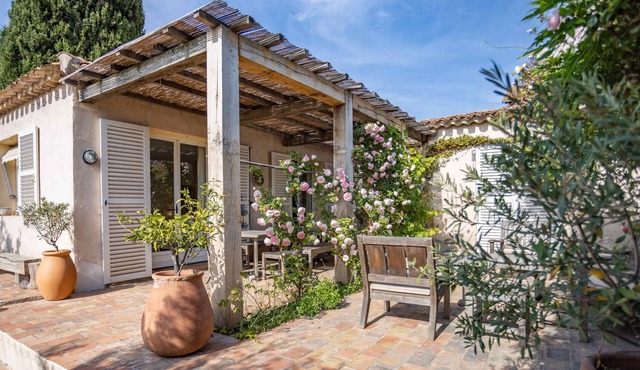 MAISON PERGOLA, PORQUEROLLES