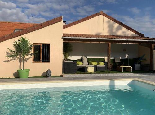 Maison Piscine et Jacuzzi