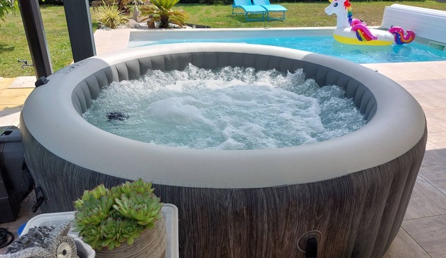 Maison ~ Piscine ~spa