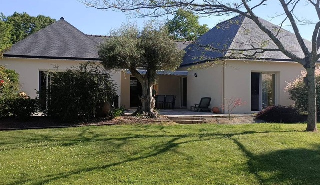 Maison Plain Pied Avec Grand Jardin Paysager